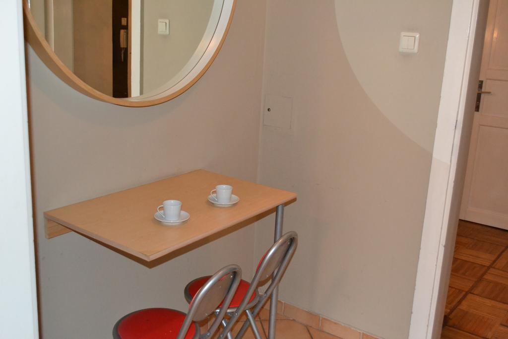 Goldfisch Apartment Hoher Markt Vienne Chambre photo